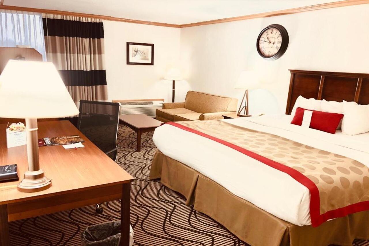 מלון Ramada By Wyndham Birmingham Airport מראה חיצוני תמונה