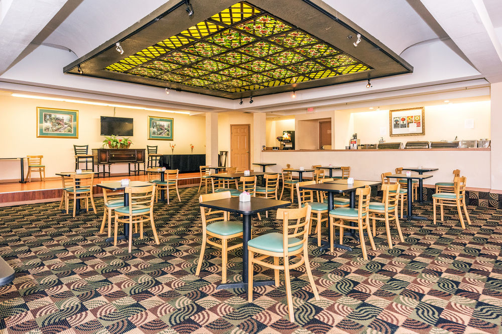 מלון Ramada By Wyndham Birmingham Airport מראה חיצוני תמונה