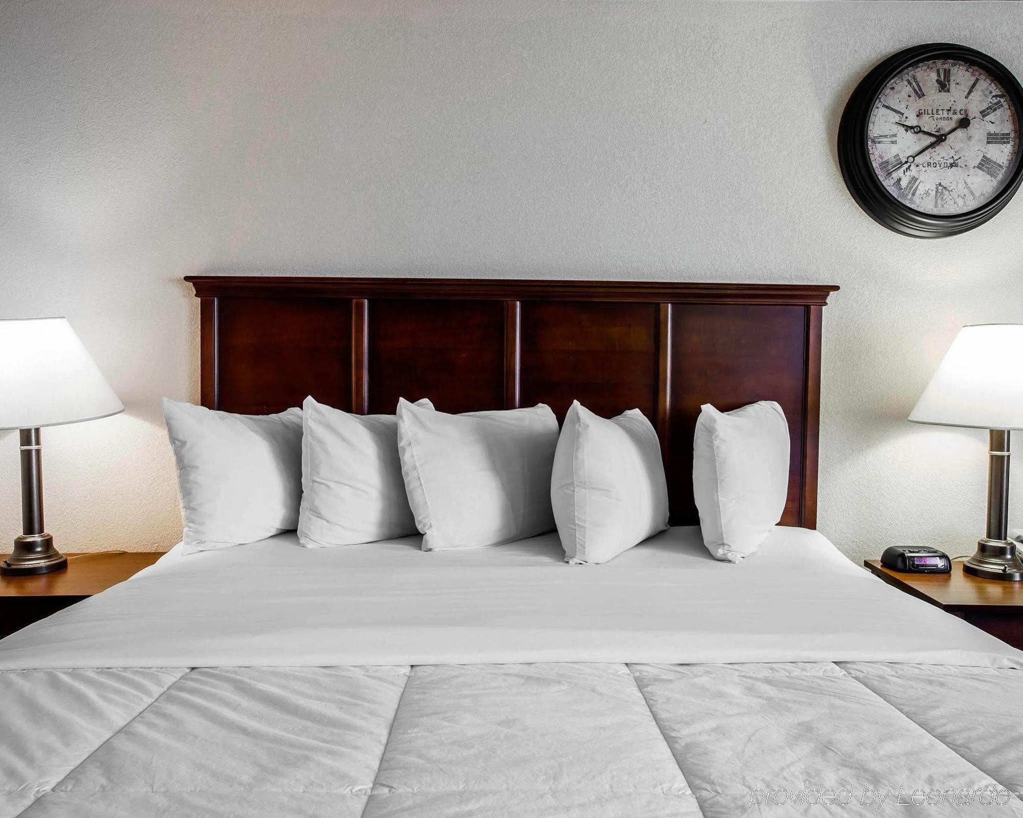 מלון Ramada By Wyndham Birmingham Airport מראה חיצוני תמונה