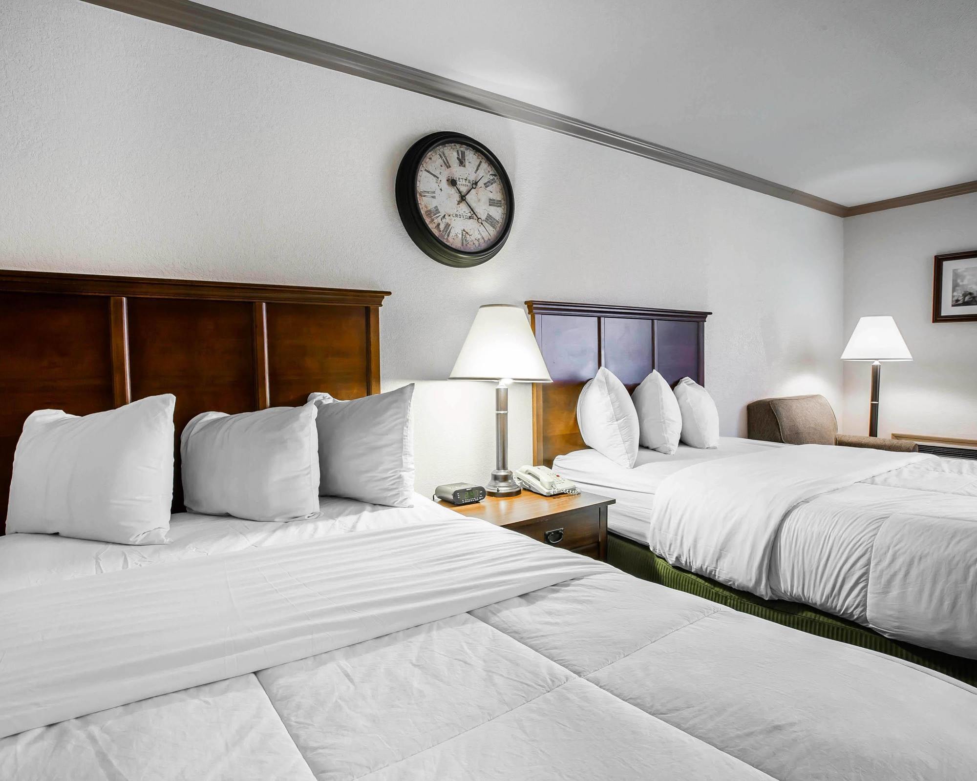מלון Ramada By Wyndham Birmingham Airport מראה חיצוני תמונה
